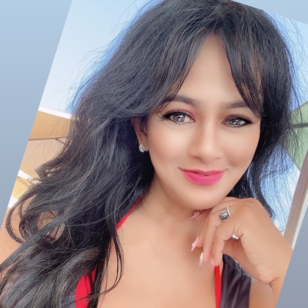 Meet your Posher, Darmayanti